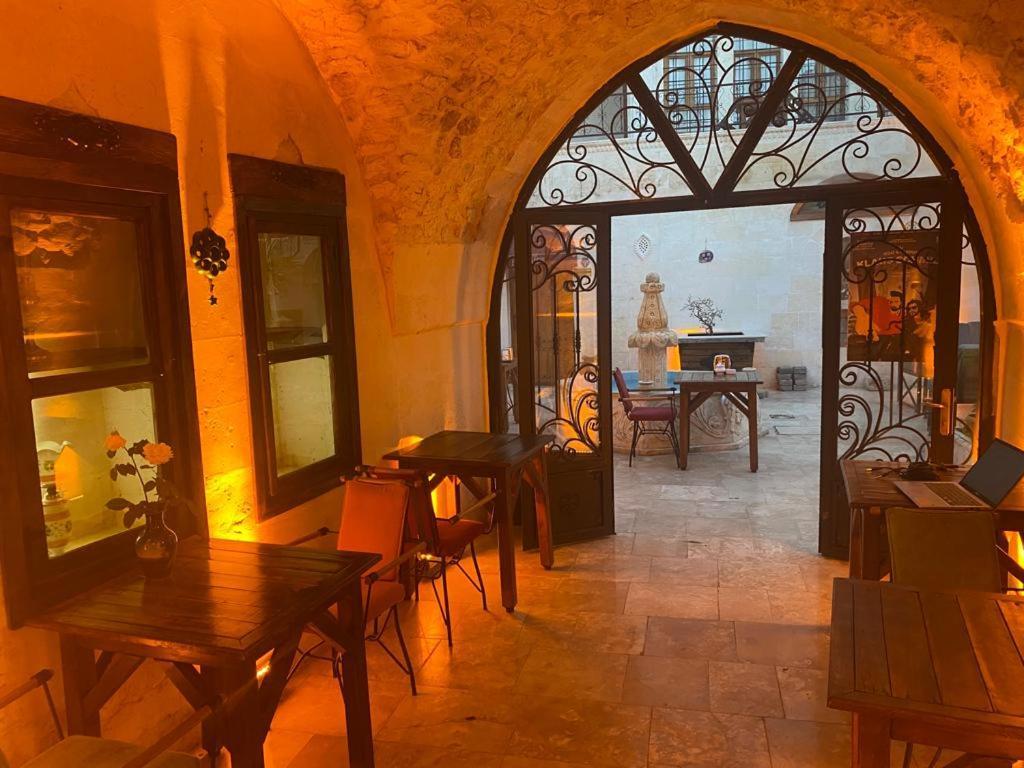 Babil Antique Hotel ชานลูร์ฟา ภายนอก รูปภาพ