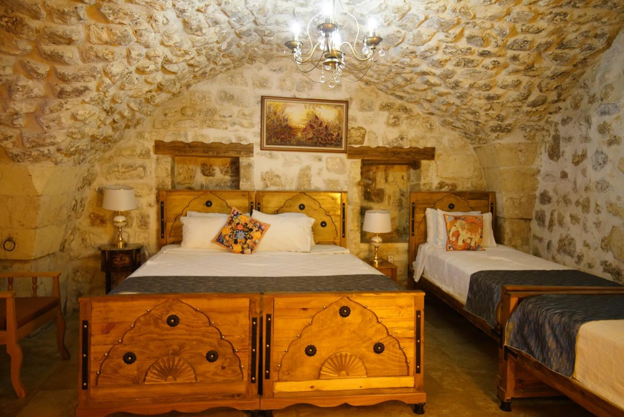 Babil Antique Hotel ชานลูร์ฟา ภายนอก รูปภาพ