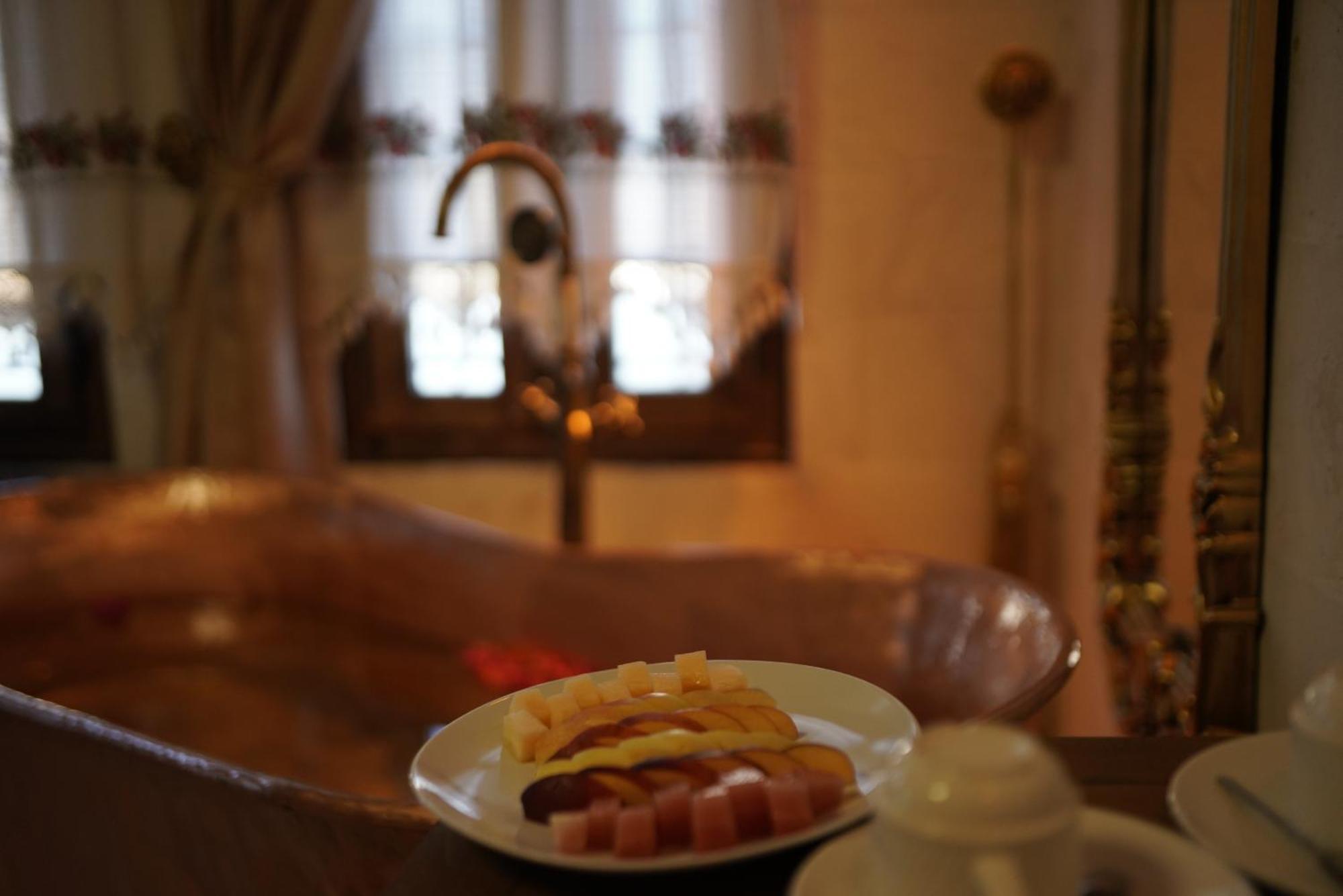 Babil Antique Hotel ชานลูร์ฟา ภายนอก รูปภาพ