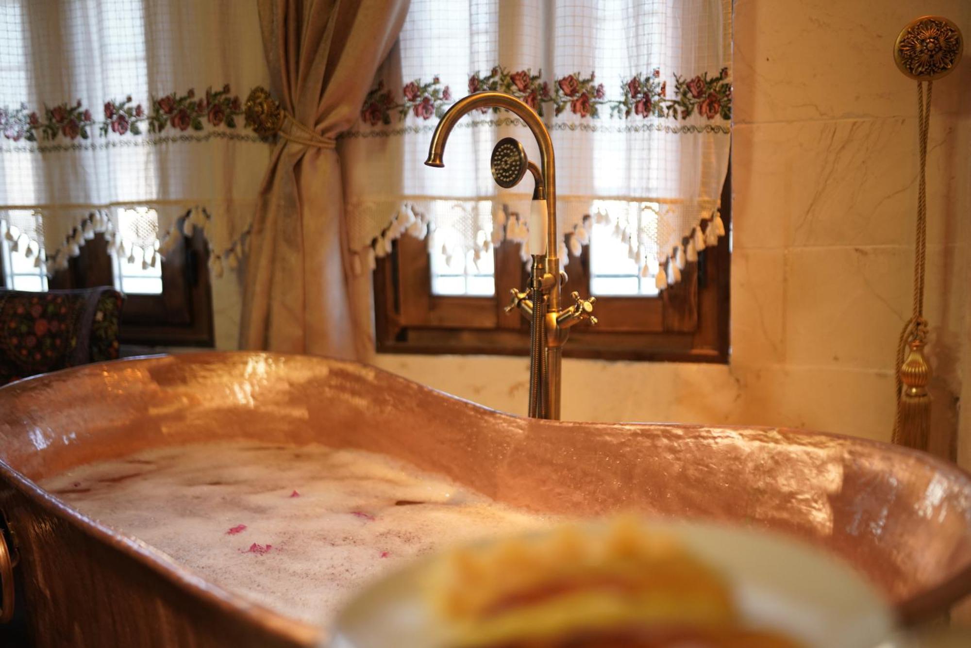 Babil Antique Hotel ชานลูร์ฟา ภายนอก รูปภาพ